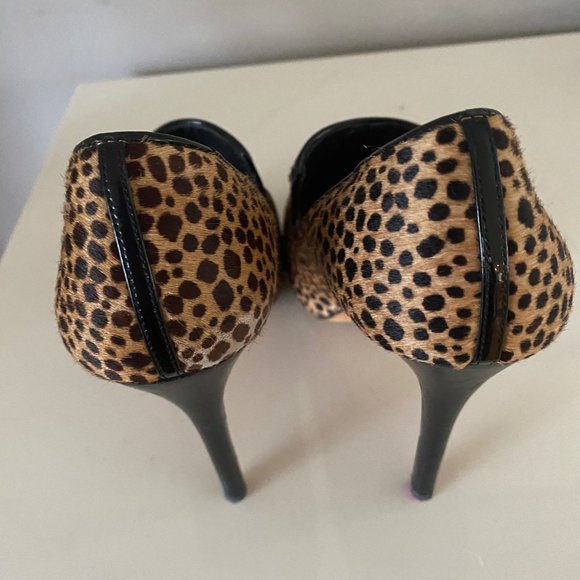 ANN TAYLOR LEANDRA PRINTED CALF HAIR PLATFORM SHOOTIES SZ 7 - Picture 4 of 5